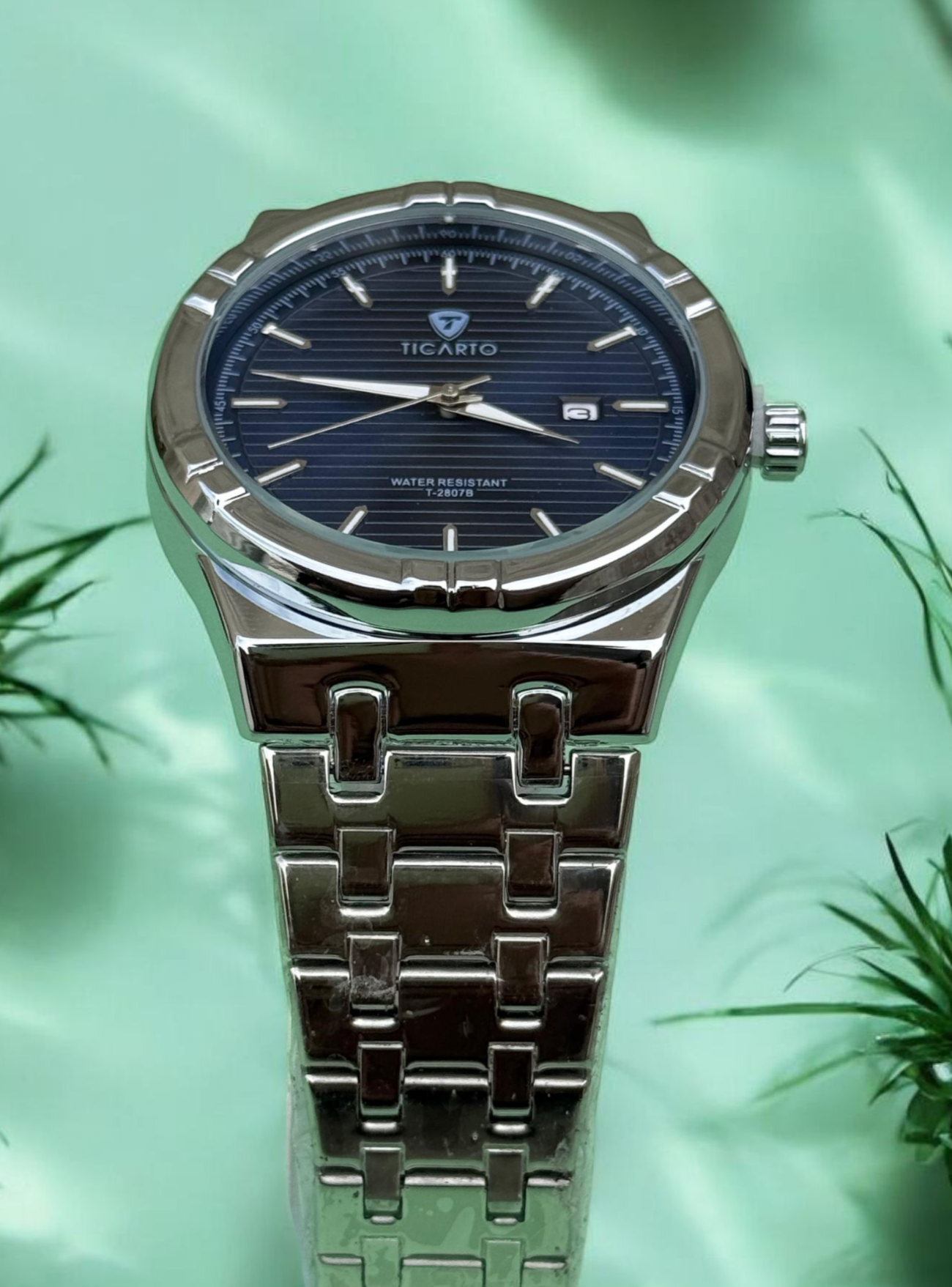 Ticarto Men's Luxury Watch - Decent Design & Reliable Timekeeping