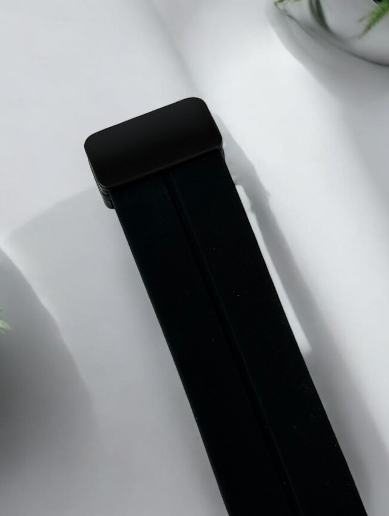 Heryi Silicon Strap Watch – Magnetic Lock Watch