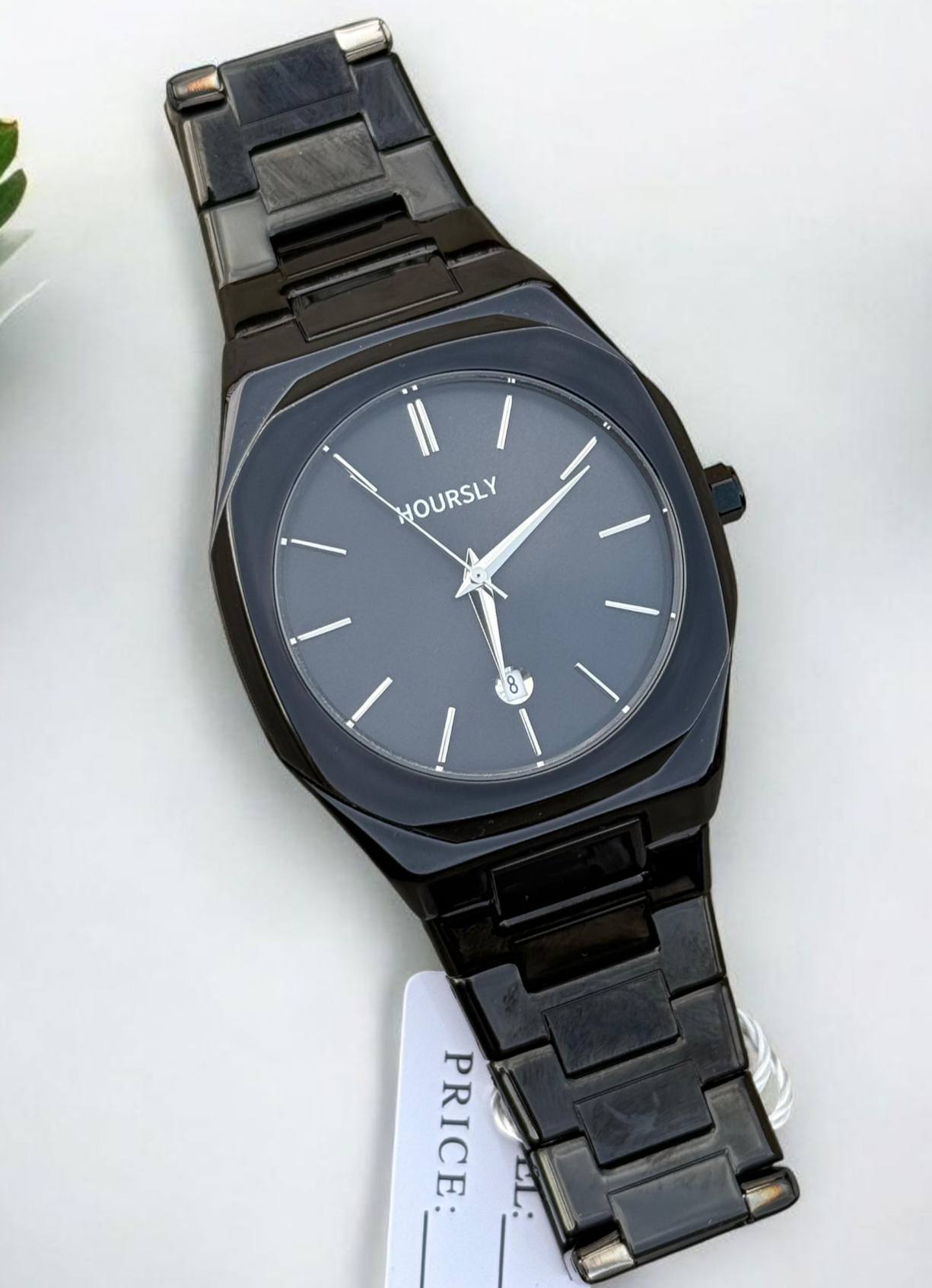 HOURSLY Watch – Precision Crafted in Pure Stainless Steel