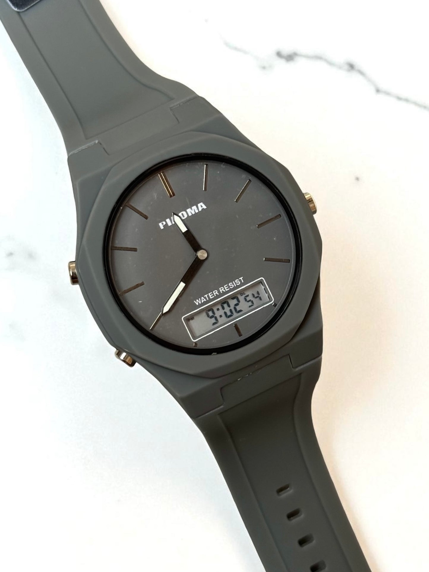 Piaoma Watch – Double Time Display with Durable Rubber Straps