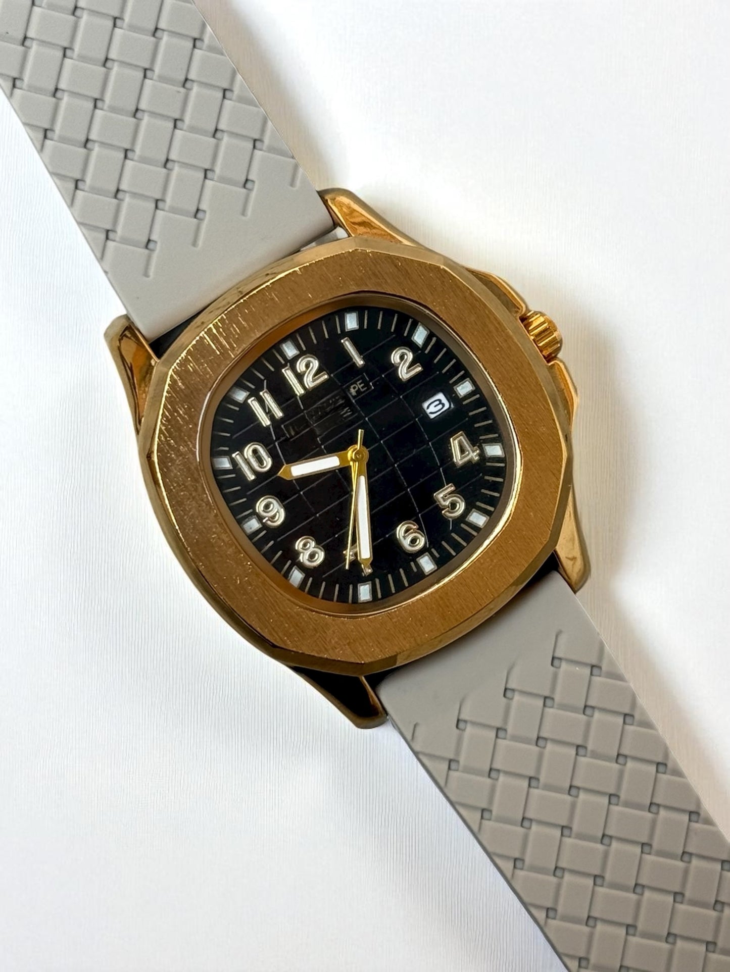PP Watch by MK Watches – Durable & Stylish Silicone Straps