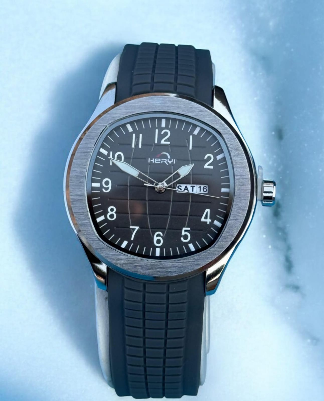 Heryi Premium Silicon Strap Watch – Stylish & Durable Timepiece