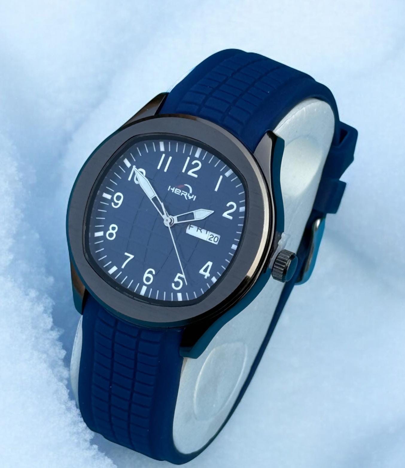 Heryi Premium Silicon Strap Watch – Stylish & Durable Timepiece