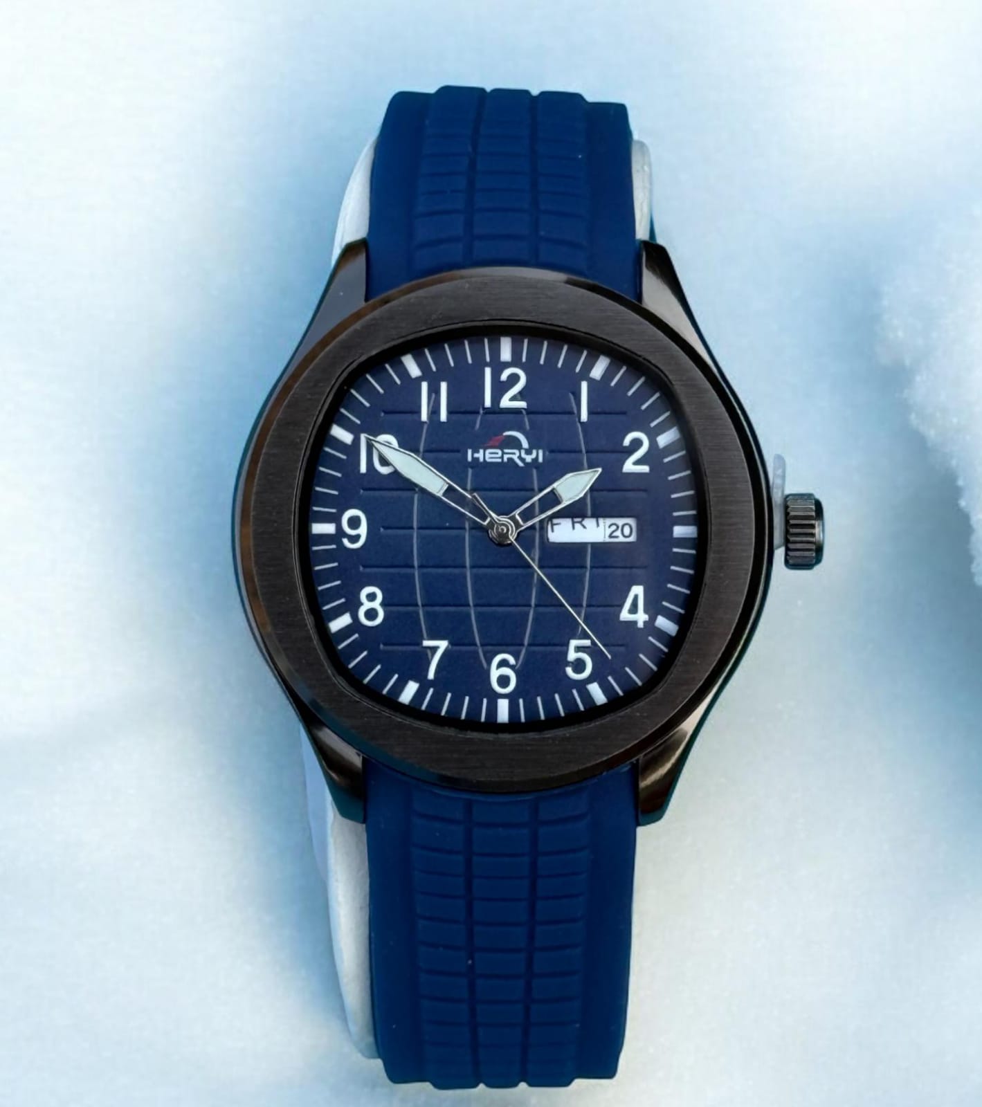 Heryi Premium Silicon Strap Watch – Stylish & Durable Timepiece