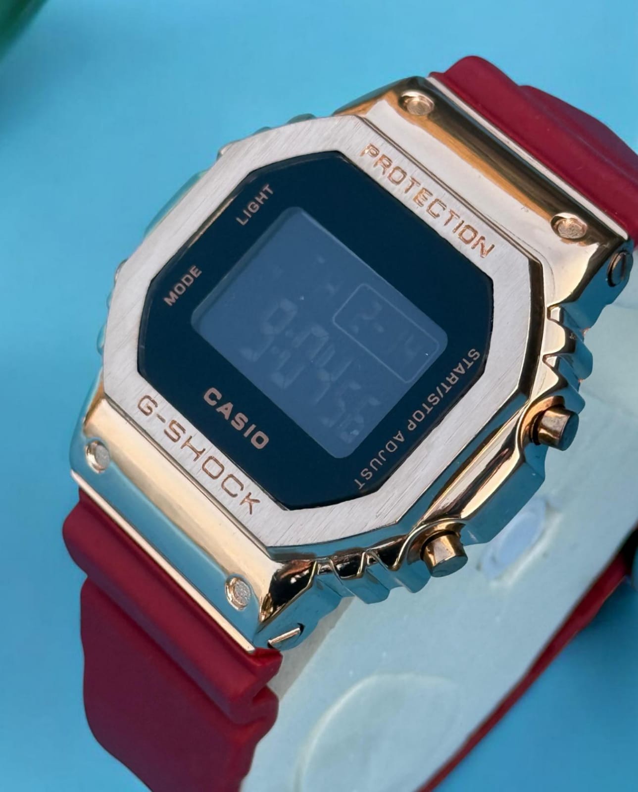 Casio G-Shock Men's Watch - Durable Rubber Strap, Shock-Resistant Design