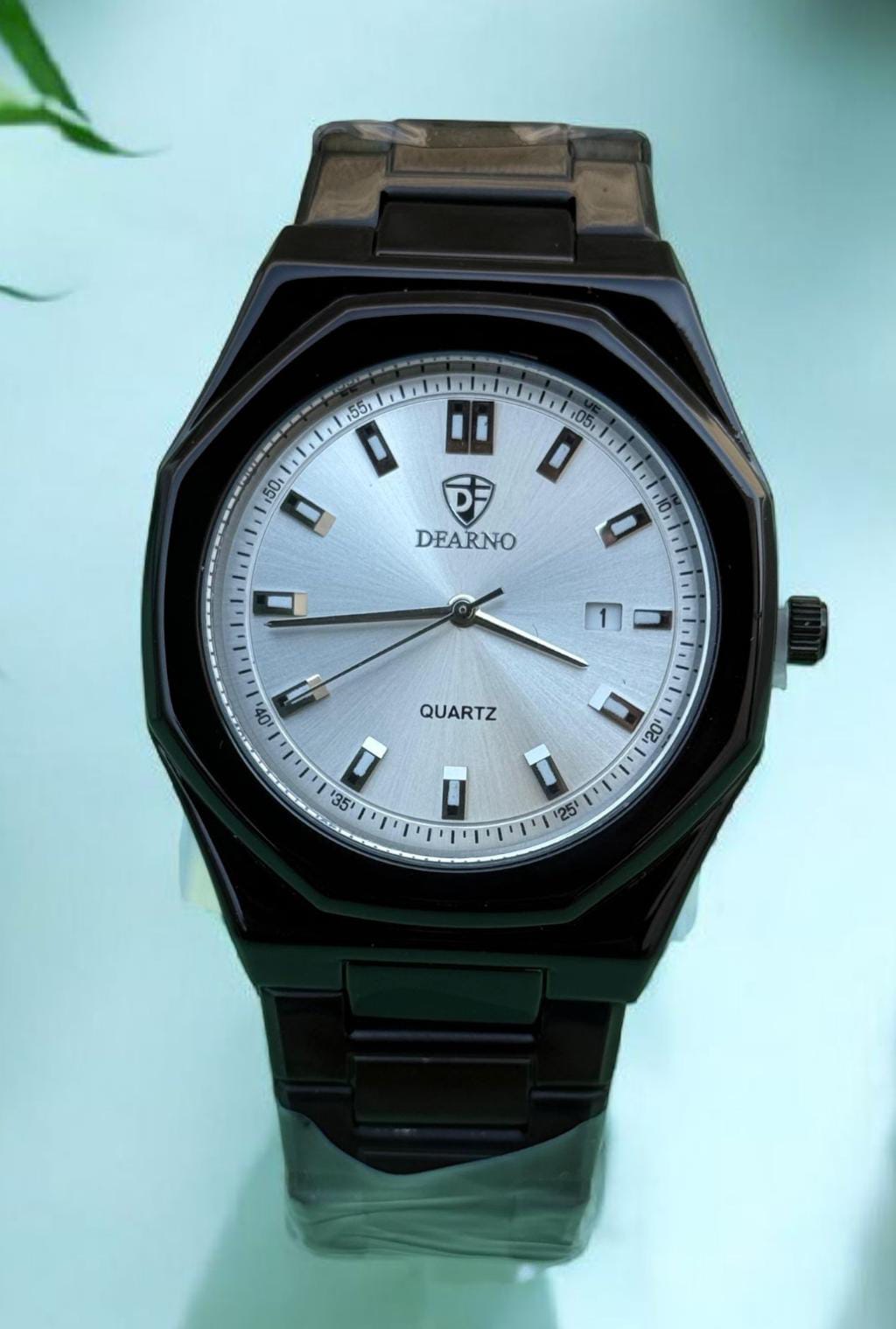 DFARNO Decent Men,s Watch - Premium Quality Timepiece