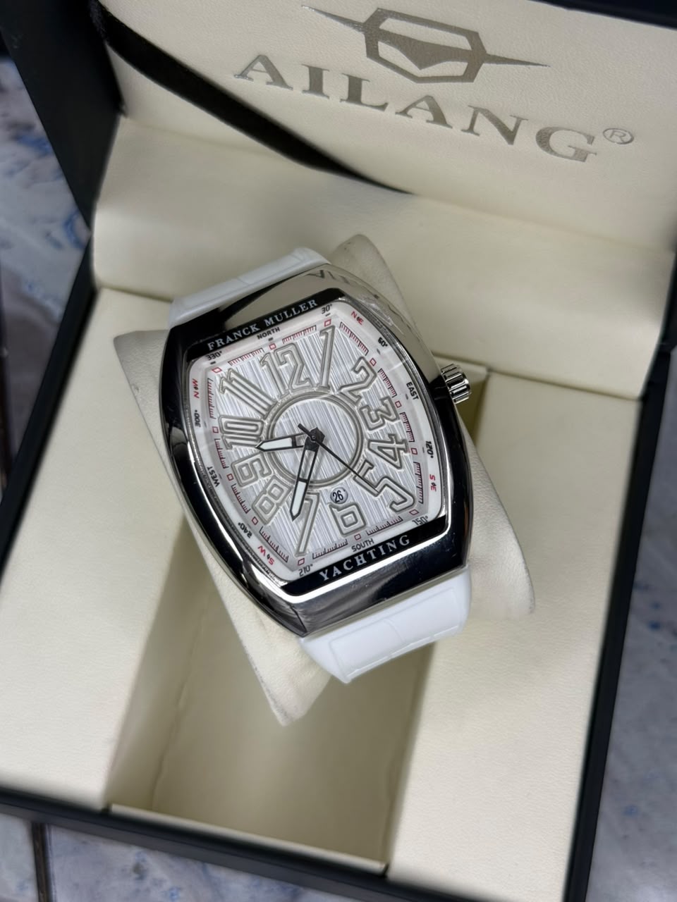 FM Curved Dial Men,s Straps Watch