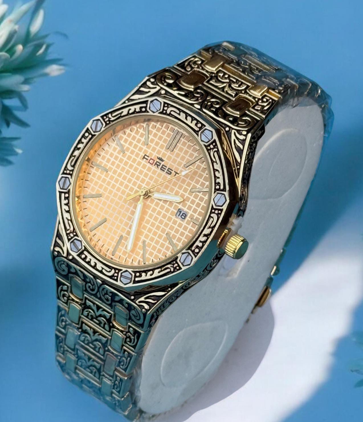 Forest Luxury Engraved Silver Watch – A Timeless Masterpiece
