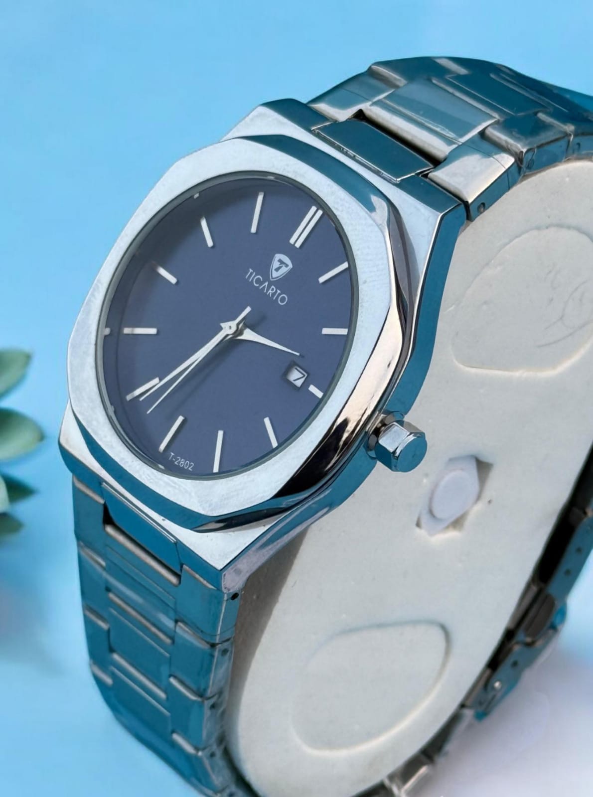 Ticarto Men's Luxury Analog Watch - Sophisticated Design & Reliable Timekeeping
