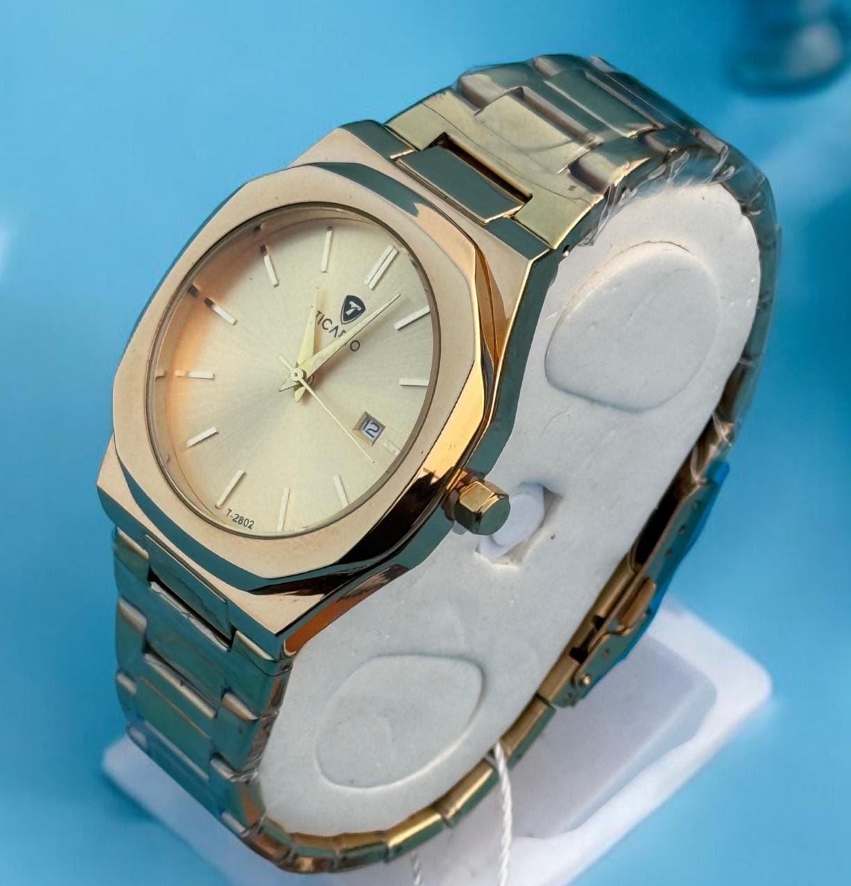 Ticarto Men's Luxury Analog Watch - Sophisticated Design & Reliable Timekeeping