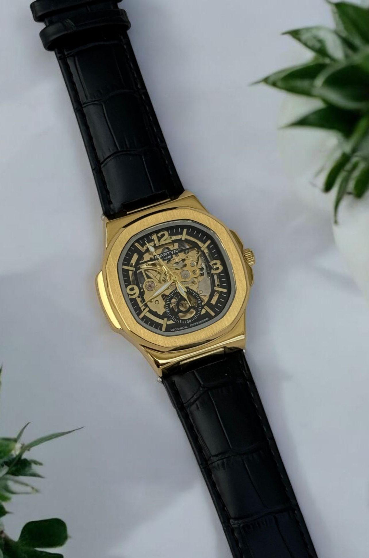 Martyn Automatic Watch – Premium Croc Straps