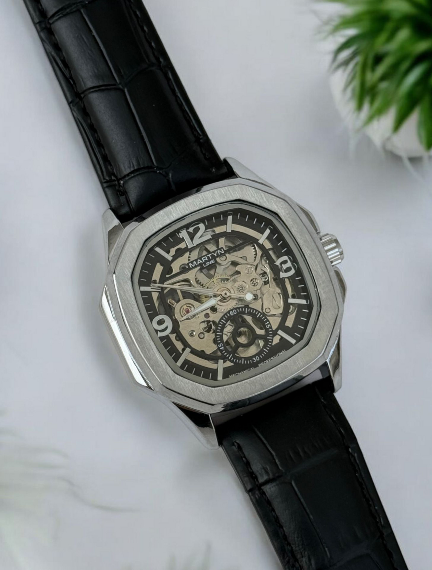 Martyn Automatic Watch – Premium Croc Straps