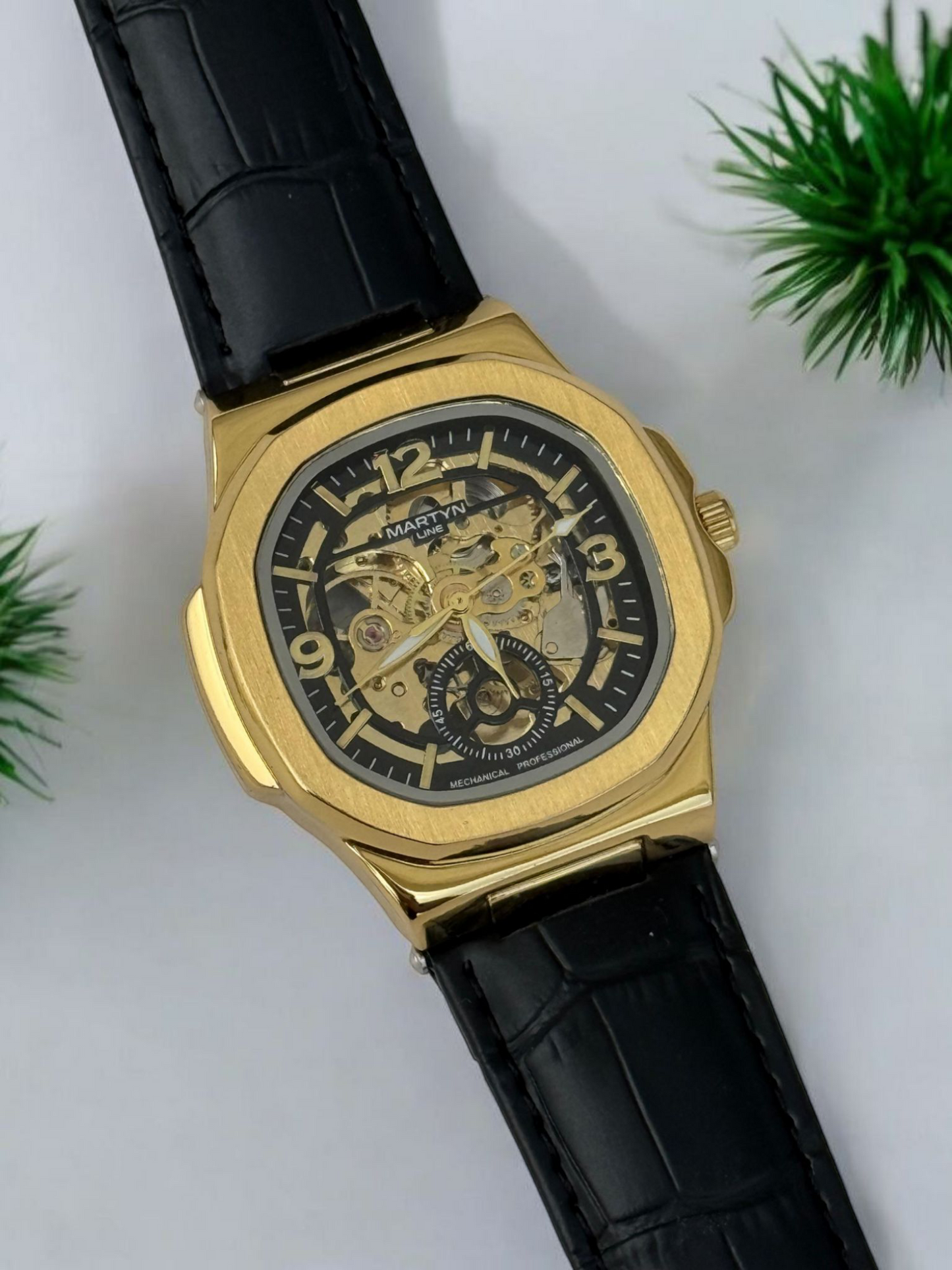 Martyn Automatic Watch – Premium Croc Straps