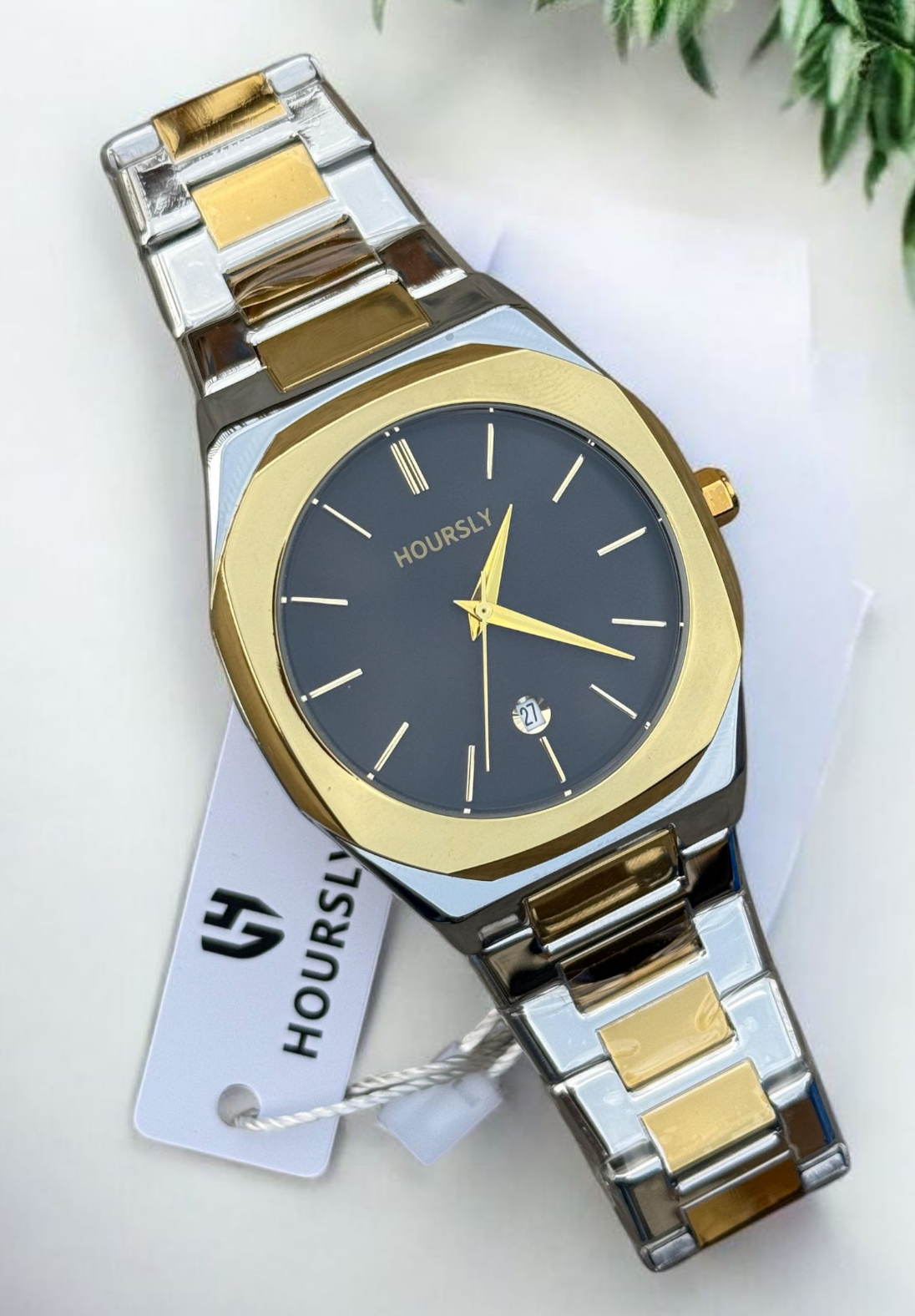 HOURSLY Watch – Precision Crafted in Pure Stainless Steel