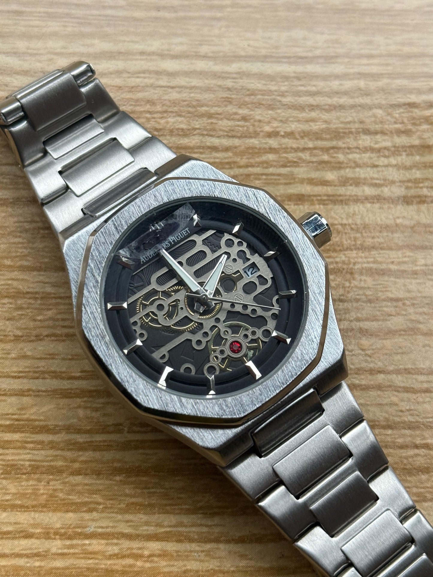 Aud-Pigu Inspired Stainless Steel Analog Watch with Butterfly Clasp