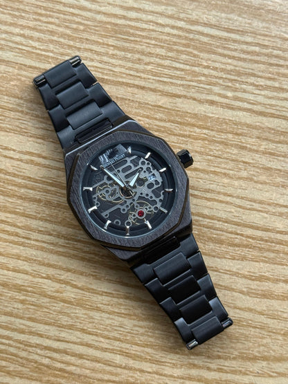 Aud-Pigu Inspired Stainless Steel Analog Watch with Butterfly Clasp