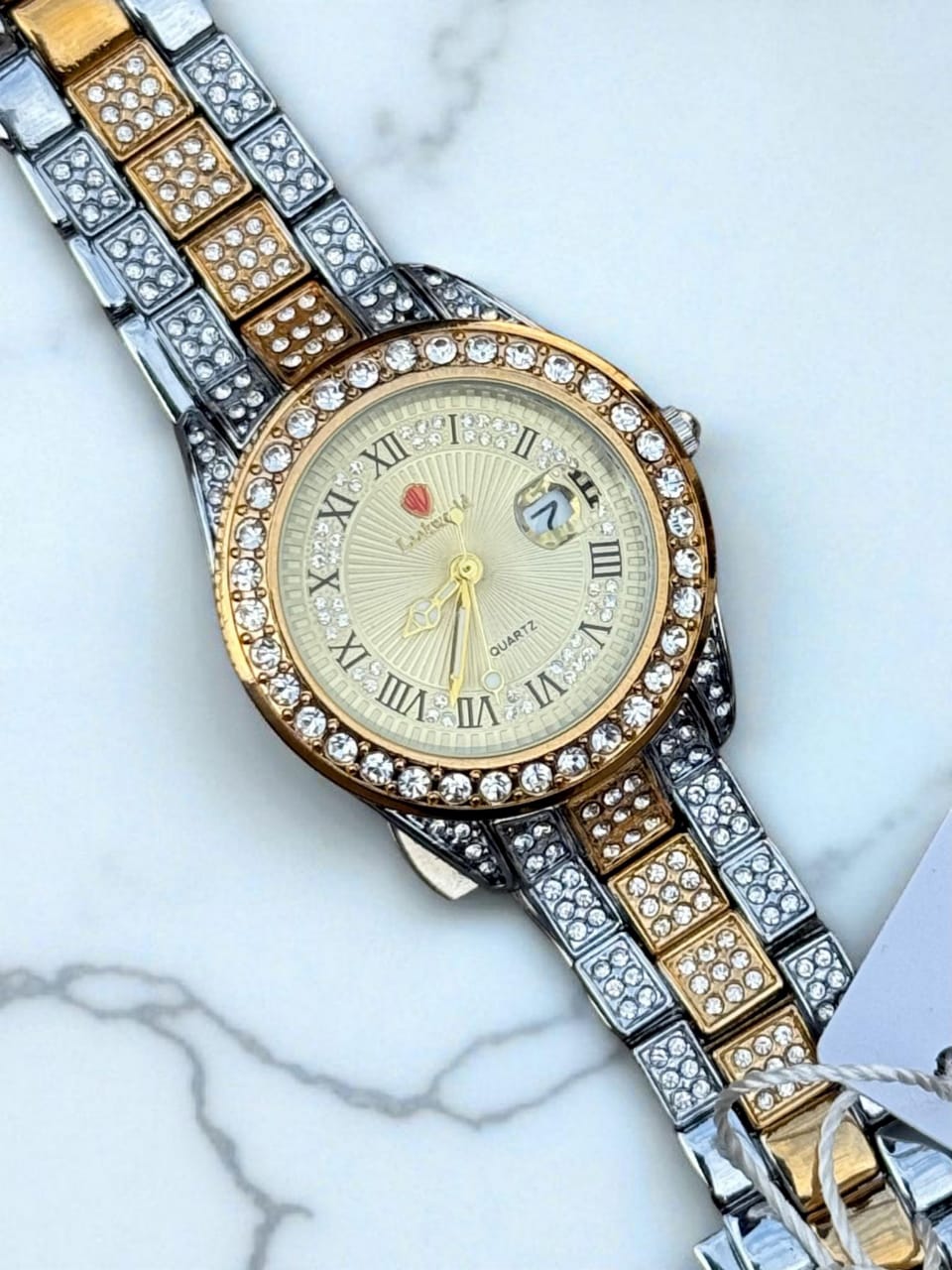 Ladies Look World Stones Watch with Stainless Steel Bracelet