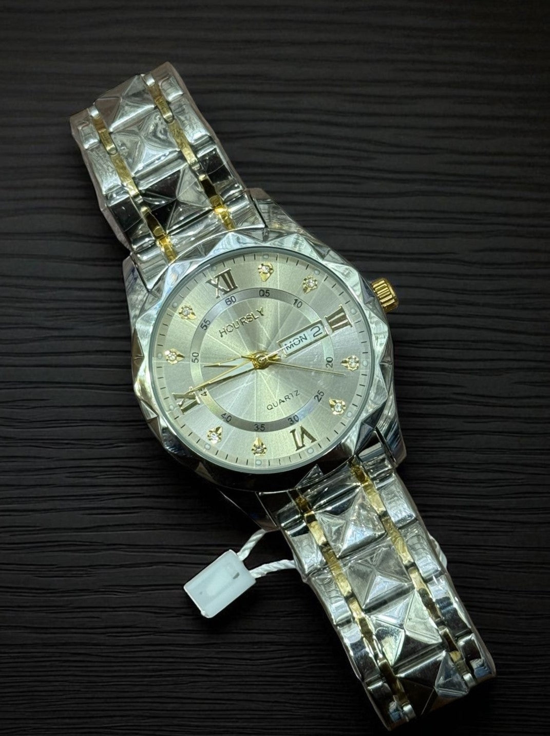 Hoursly Prism Facet-Cut Dial - Stainless Steel Bracelet