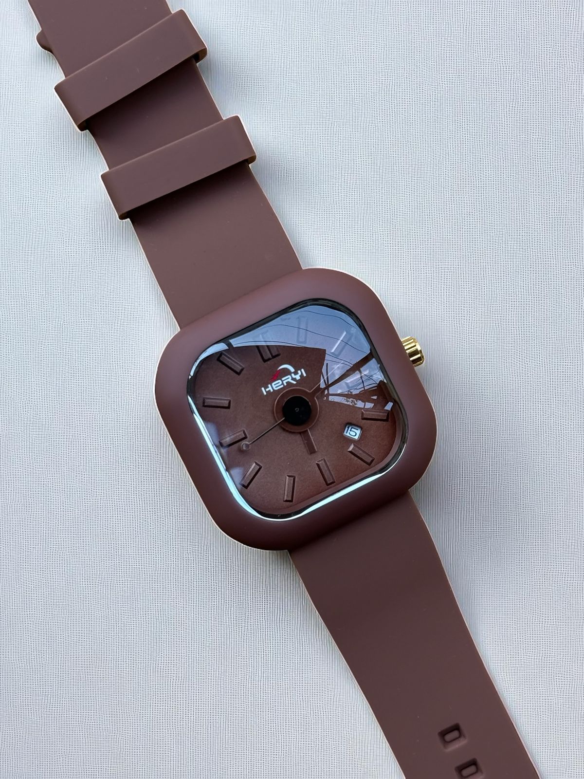 Heryi Square Watch | Sleek Matte Black Silicone Strap