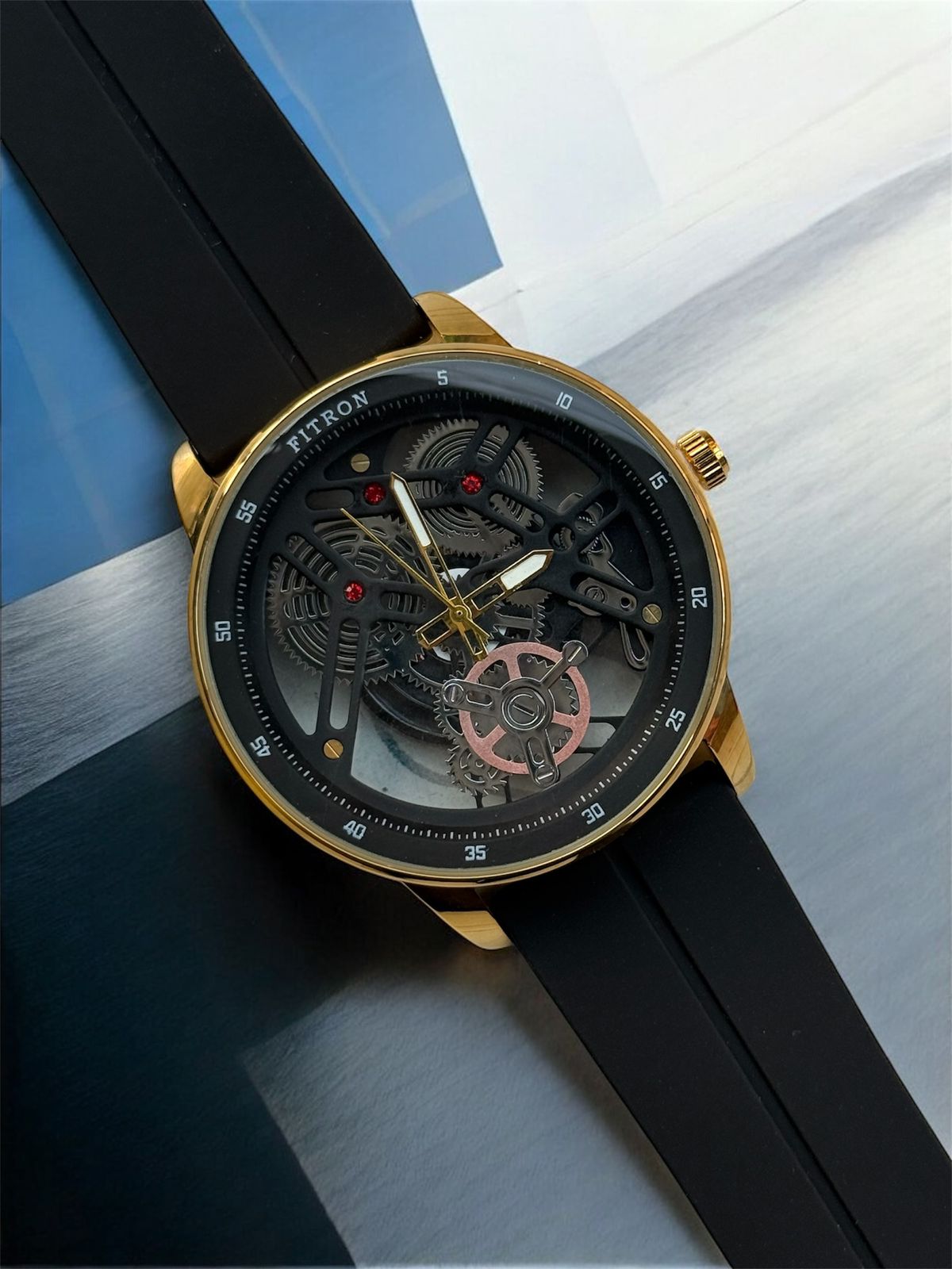 Premium silicon strap Watch – Magnetic Lock with Transparent Dial