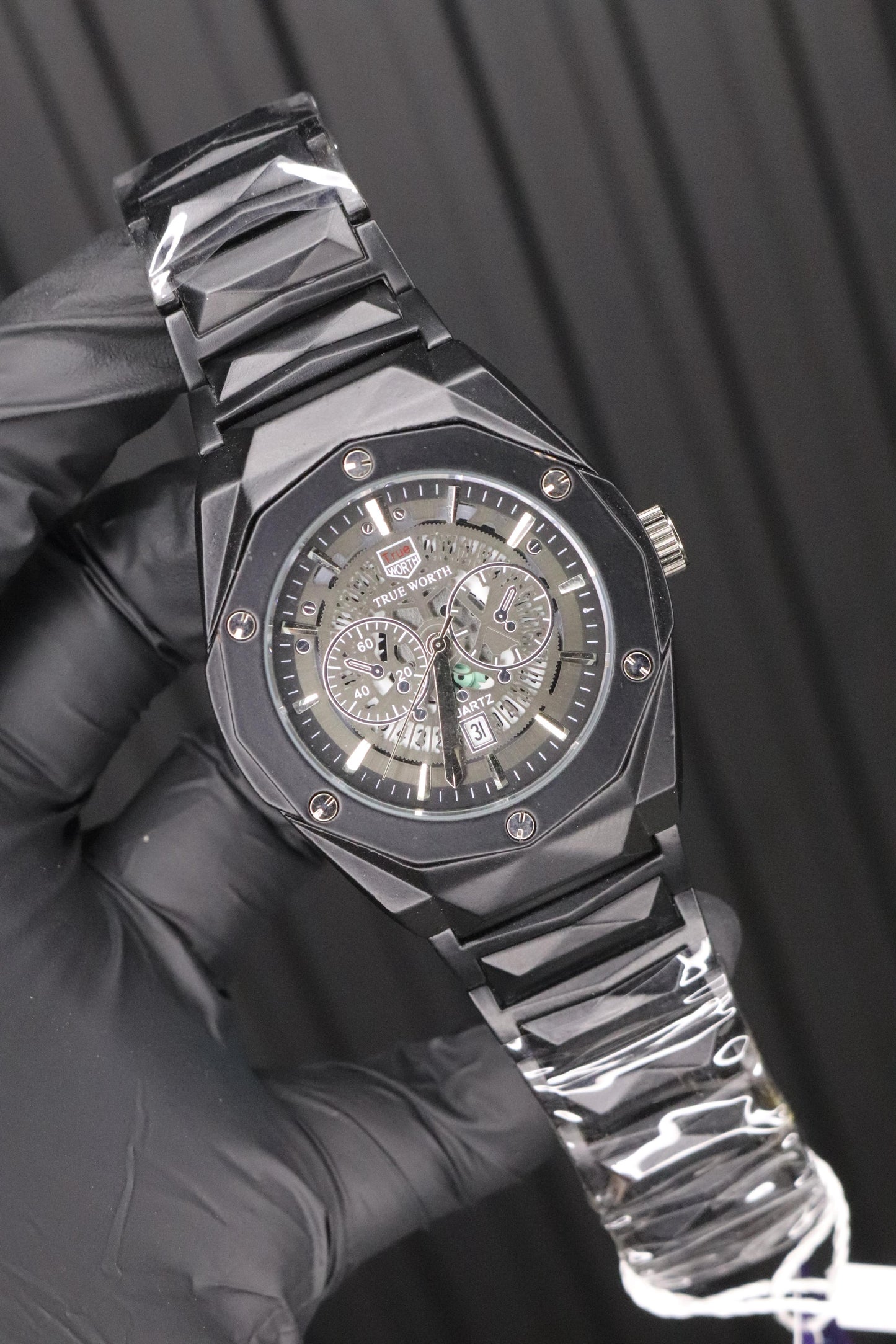 HB Heavy Weight Watch - Engineered for Grace