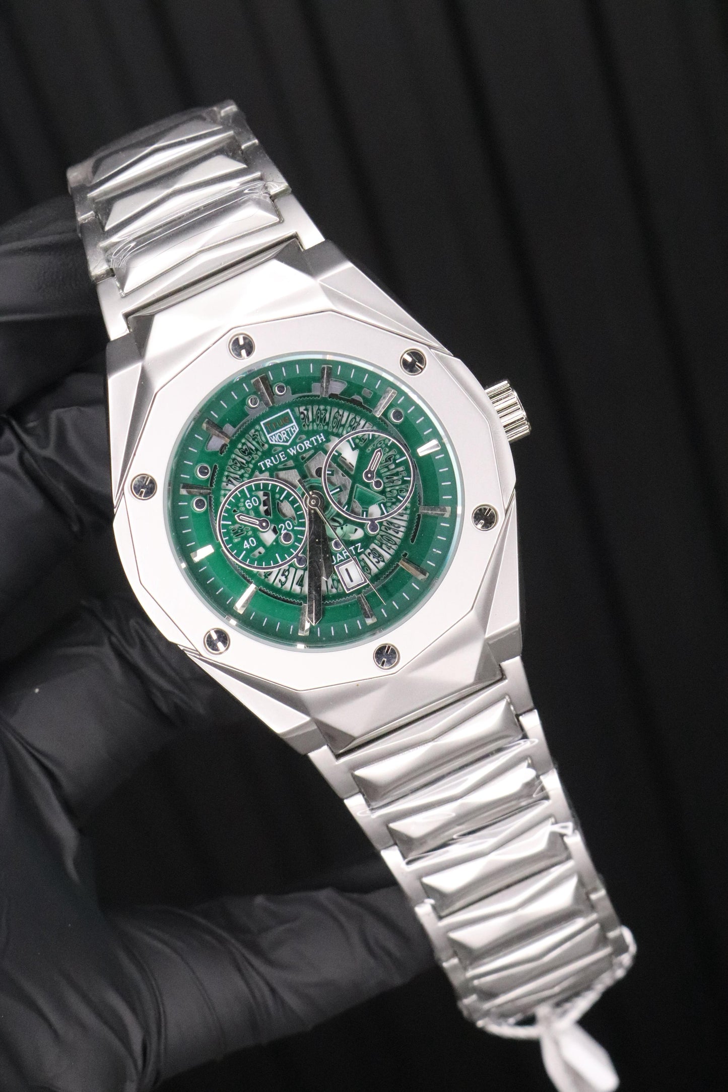 HB Heavy Weight Watch - Engineered for Grace