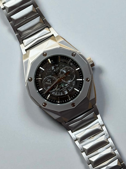 HB Watch – Heavyweight Stainless Steel Bracelet with Date Display