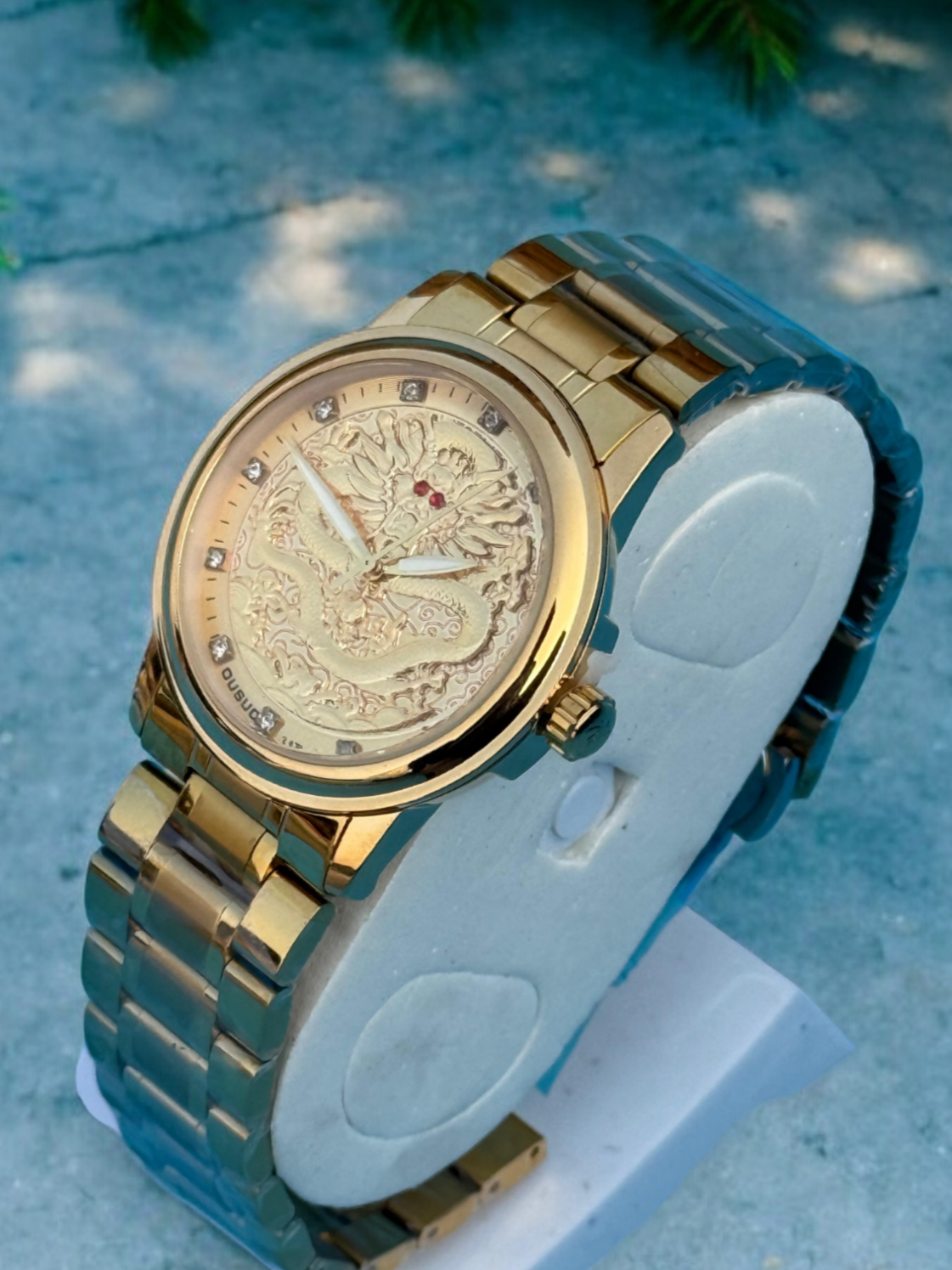 Luxury Golden Watch with Dragon Engraving & Butterfly Lock