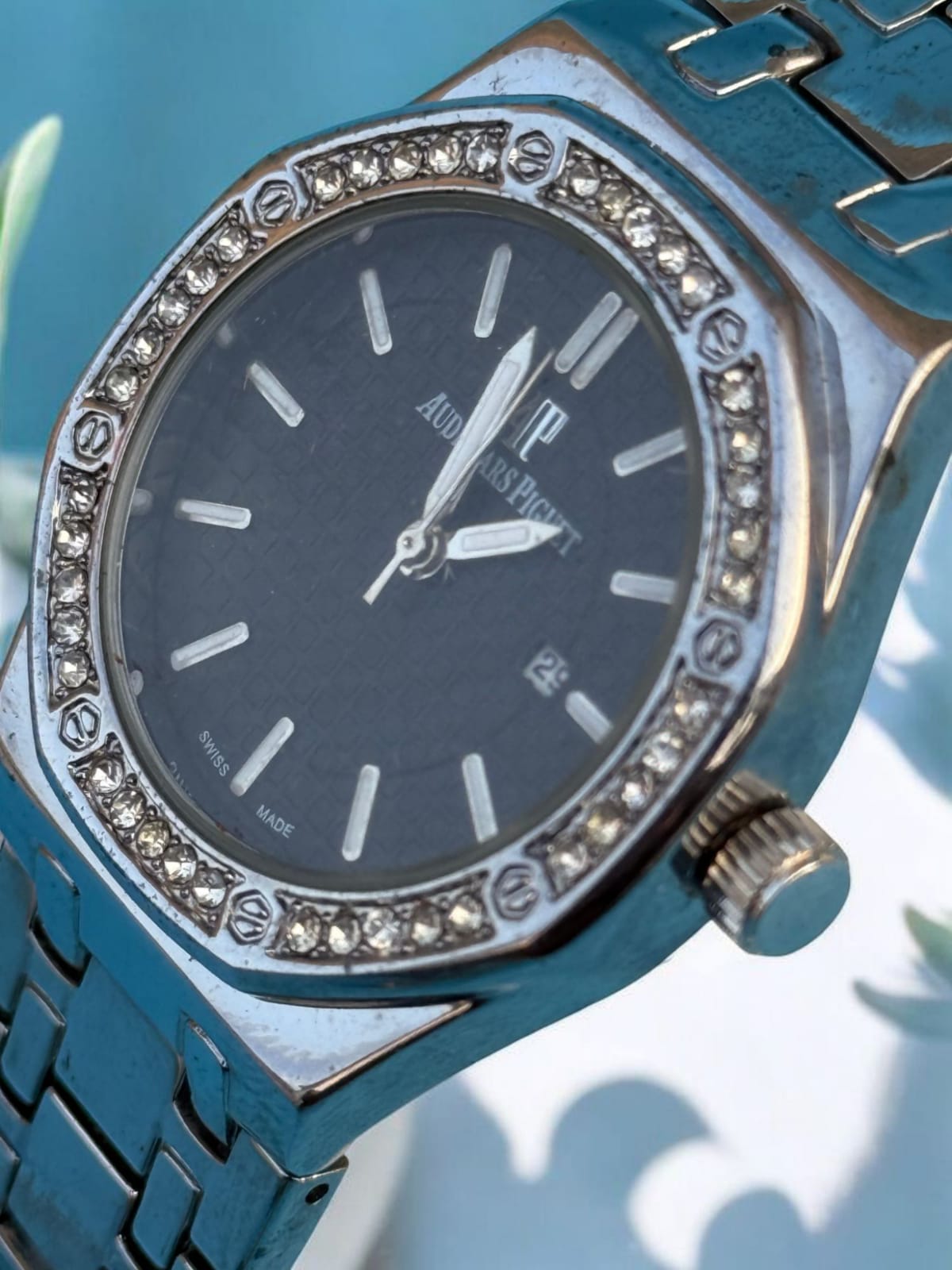 Audemars Piguet (AP) Women's Luxury Watch - Elegant & Timeless Design