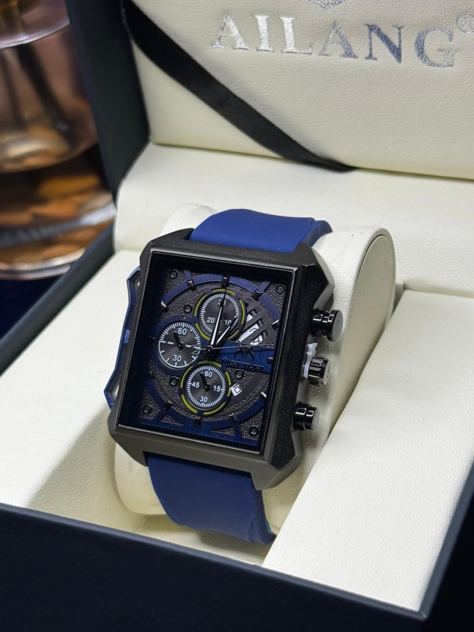 MATTURI Men's Analog Waterproof Wrist Watch with a Stainless Steel Case, Silicone Strap