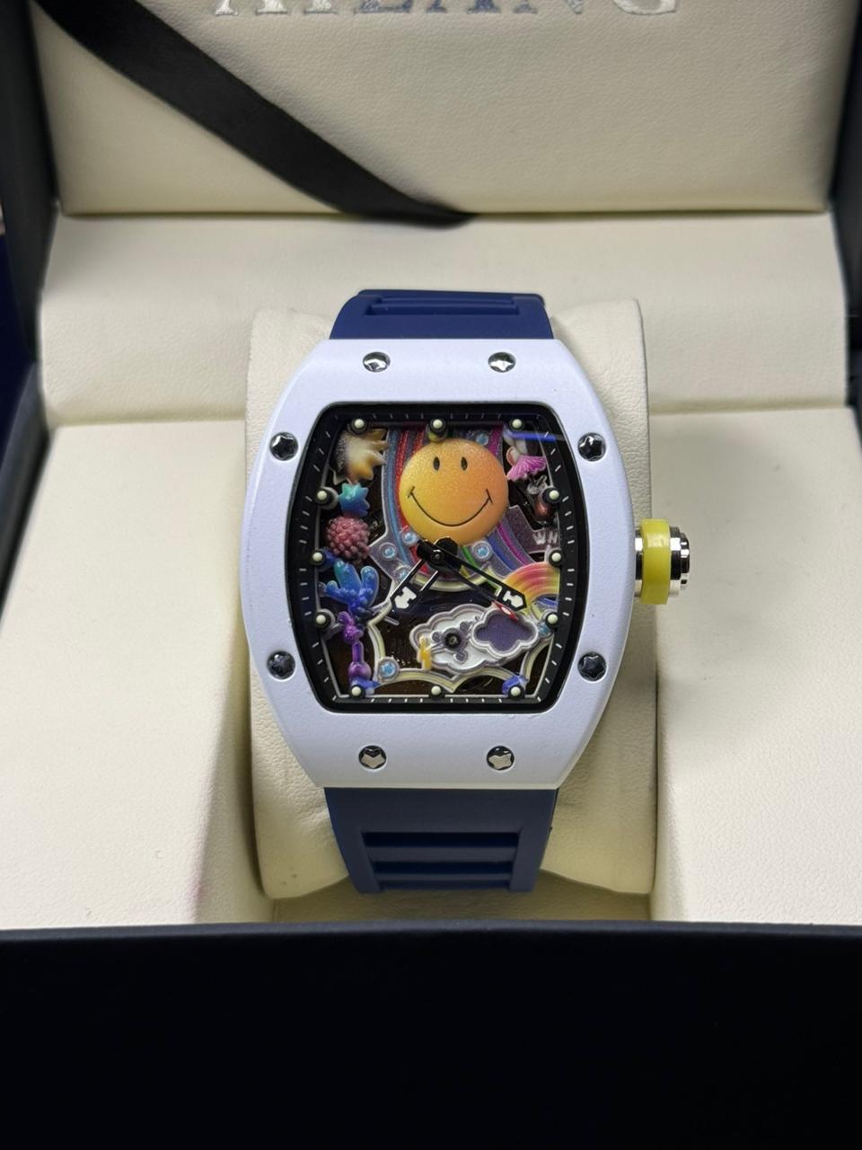 R-M Smiley Inspired Men,s Watch