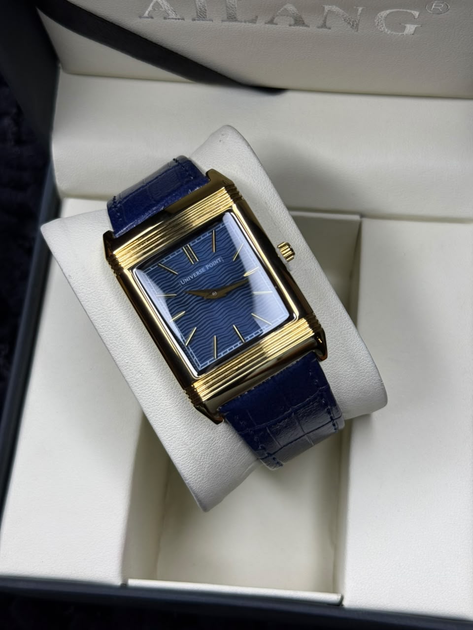 Universe Point - Tank Inspired Slim Watch