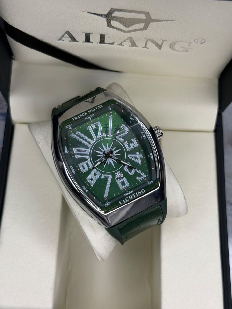 FM Curved Dial Men,s Straps Watch