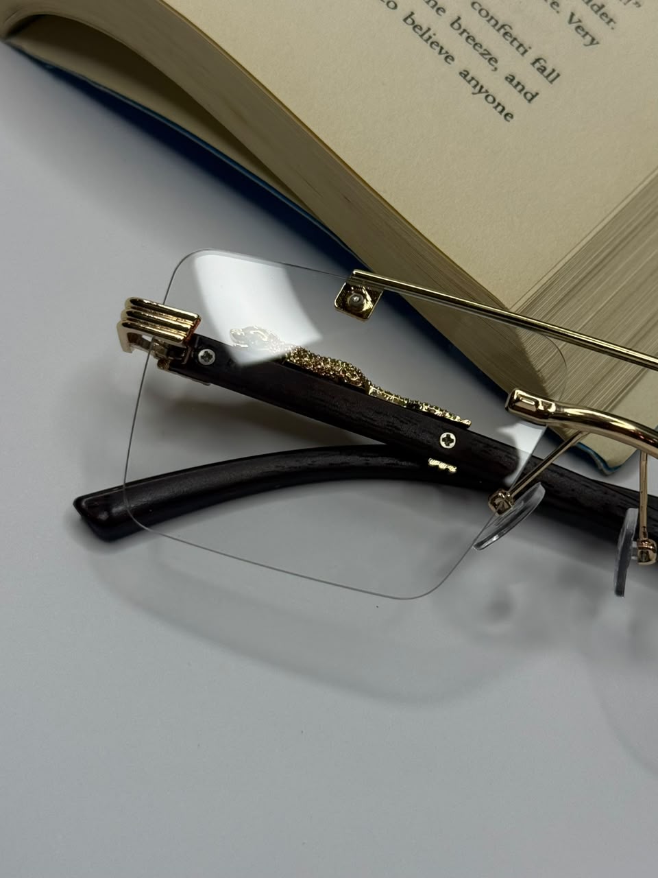 Solar Cheetah Glasses Square Shape