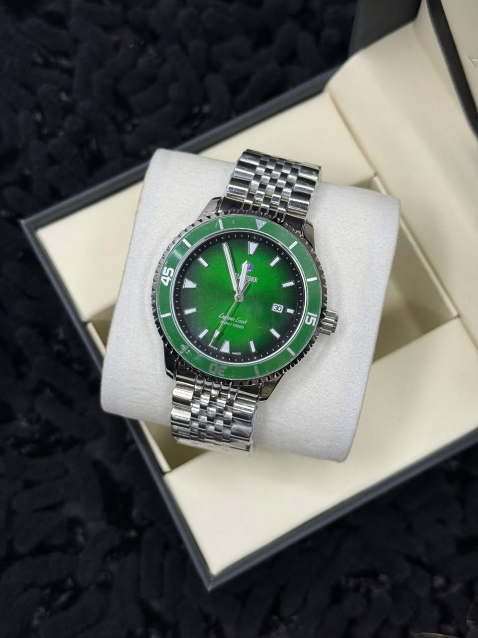 Rad0 Captain Cook Men's Watch