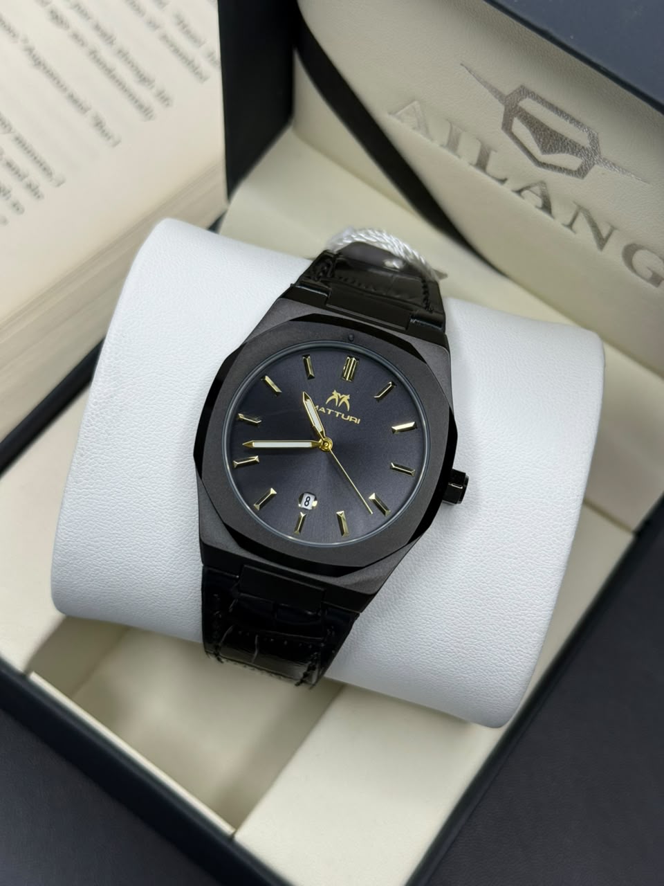 Matturi Slim Metal Dial Straps Watch